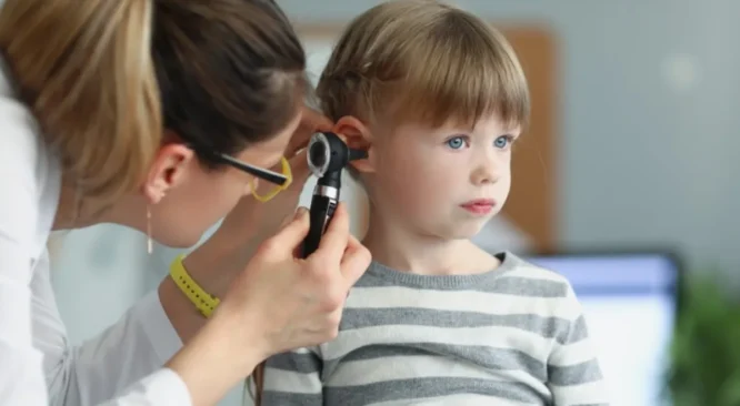 Tratando a perda auditiva em crianças: como o diagnóstico precoce faz a diferença