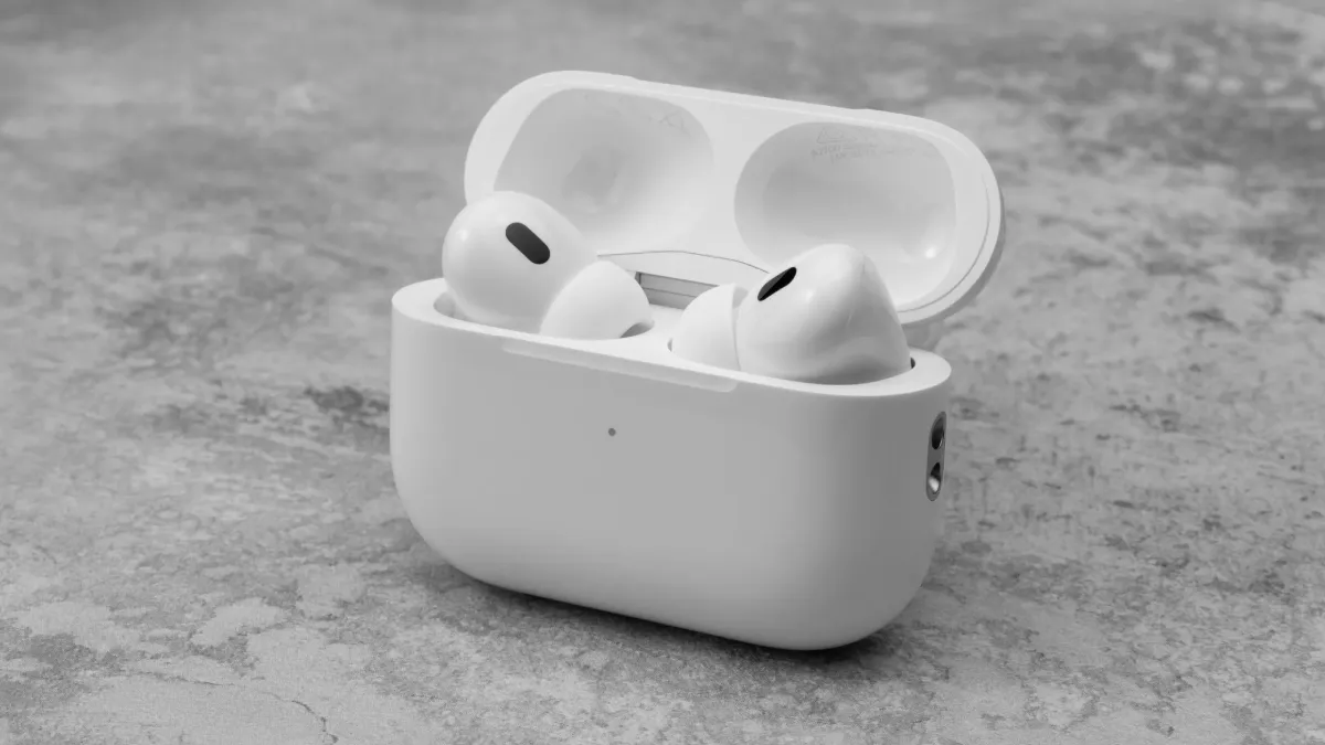 Apple revoluciona os AirPods Pro com função de aparelho auditivo